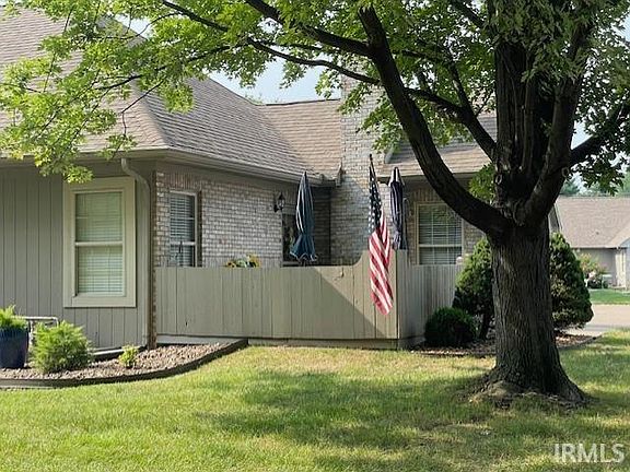 2nd image of 8301 River Park Way