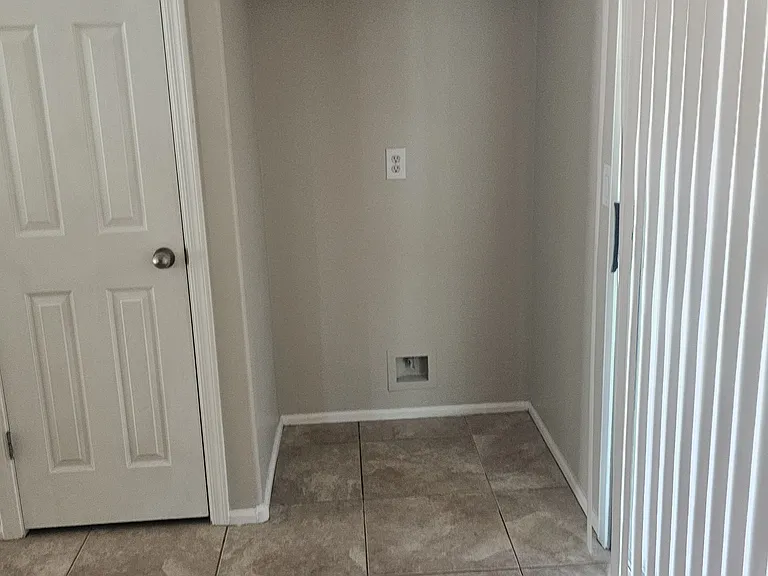 A new Refrig is on order and will be delivered and Installed