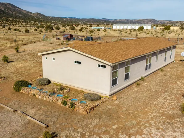 4 Infinity Dr, Mimbres, NM 88049