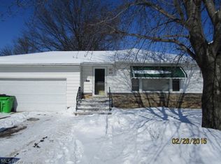 4417 Urban Dr, Cleveland, OH 44121