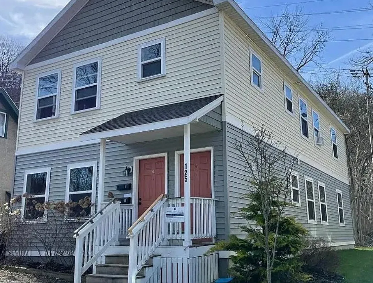 1 bed, 2304 sqft, $700 — Photo 1