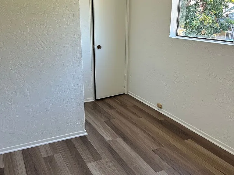 2355 Torrance Blvd #A — Photo 12