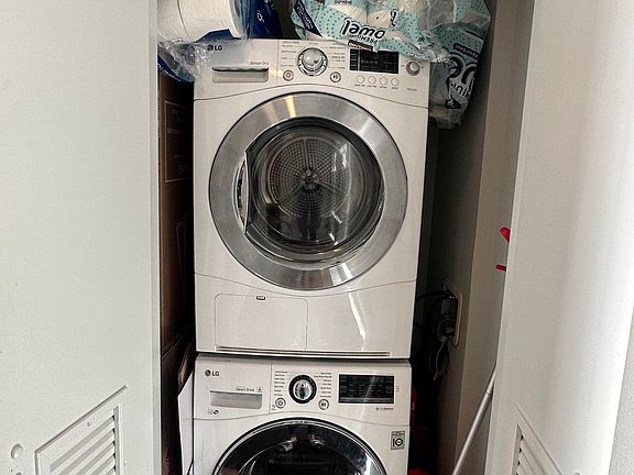 5th image of 315 Coles St #1