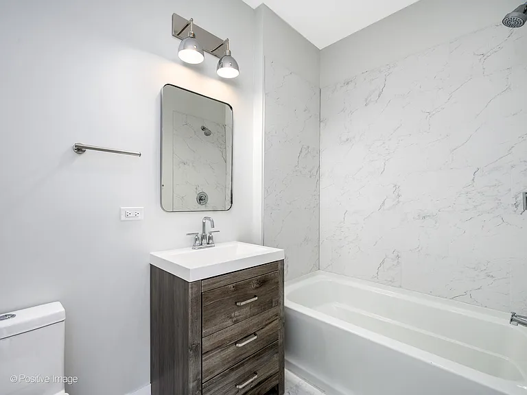 1507 N Sedgwick St #3 — Photo 9
