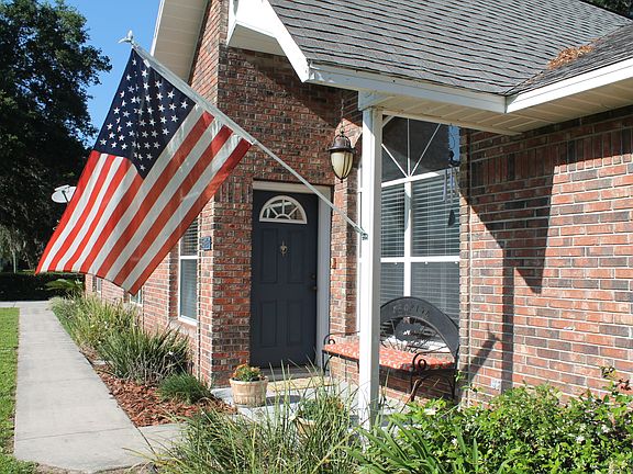 3rd image of 5849 NE 6th Ct