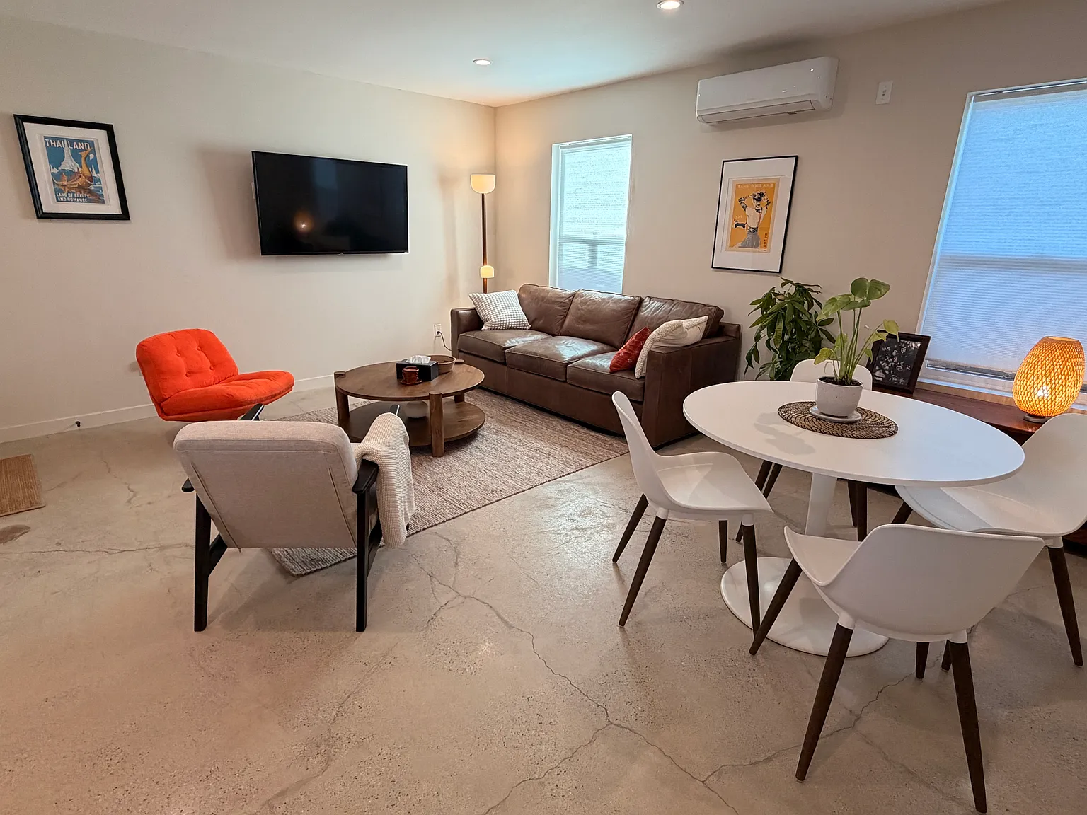 2 bed, 889 sqft, $6,000 — Photo 4
