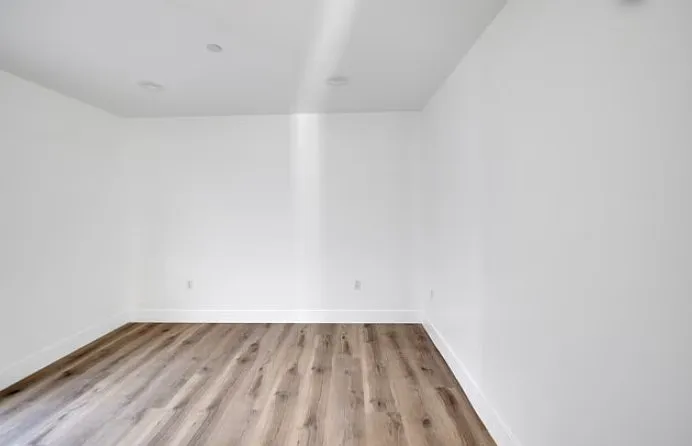 1148 N Sycamore Ave — Photo 16