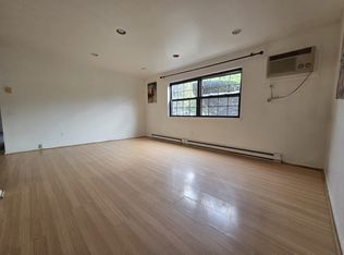 391 Howe Ave, Passaic, NJ 07055