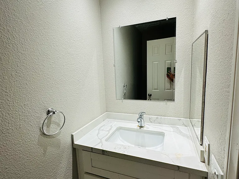 11043 Clairemont Mesa Blvd — Photo 16