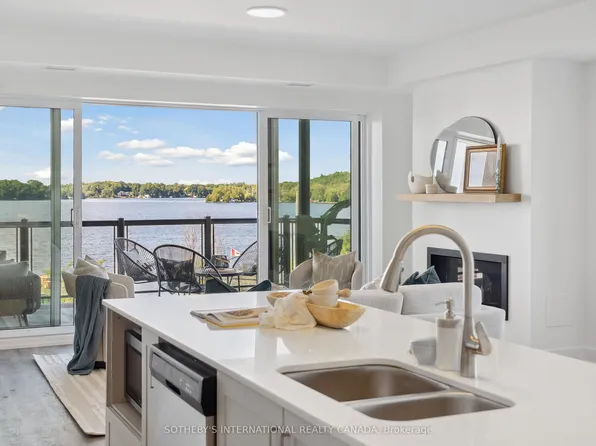 19 B West St N #208, Kawartha Lakes, ON K0M 1N0