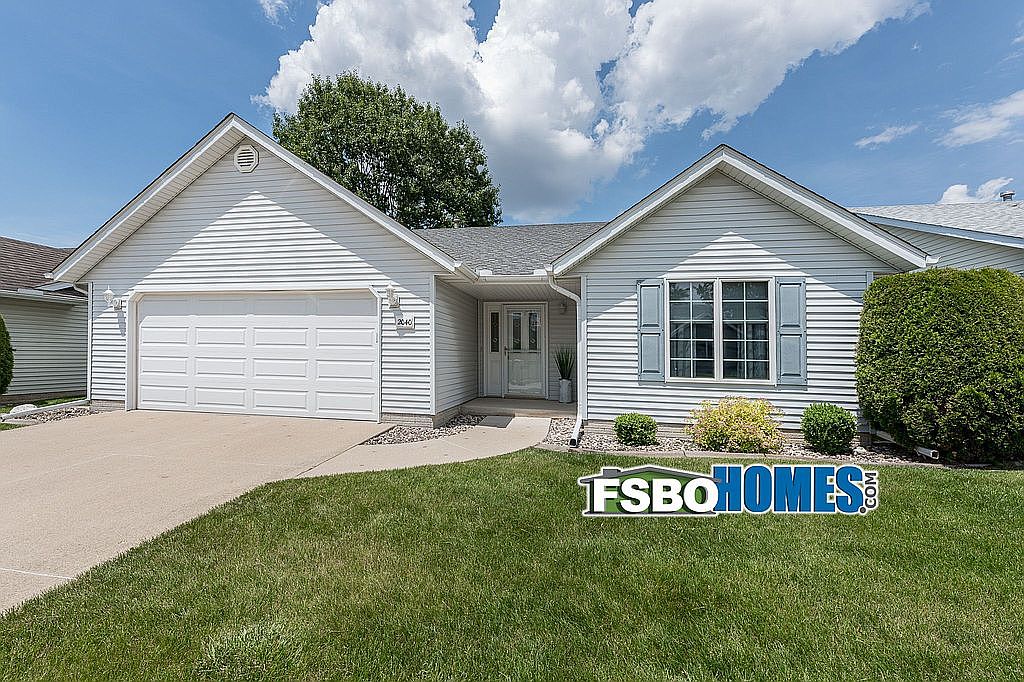 2040 Villa Pines Cir, Carbon Cliff, IL 61239 Zillow