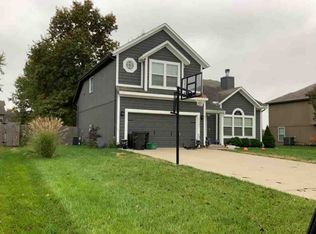 20397 W 220th Ter, Spring Hill, KS 66083