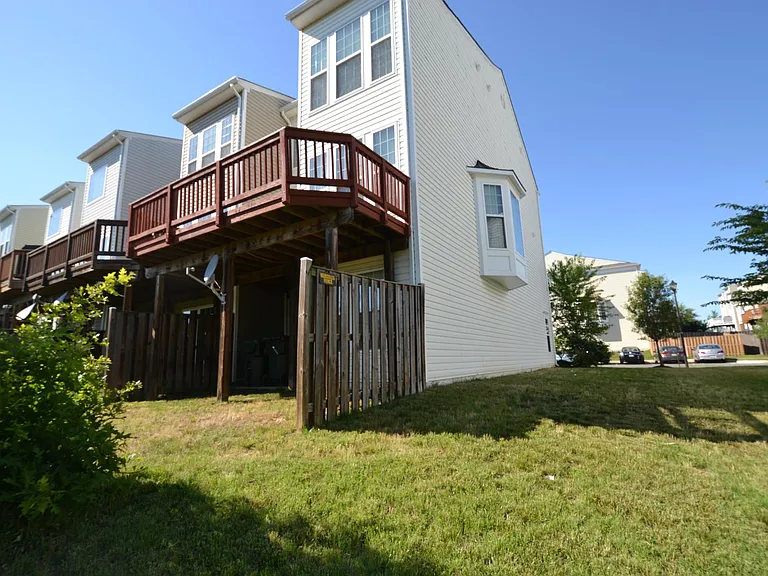 8217 Singleleaf Ln — Photo 4
