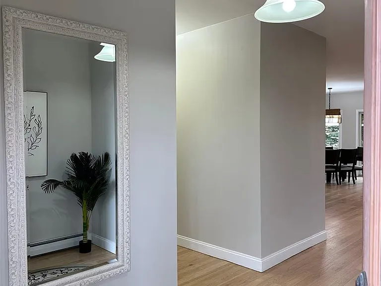 322 E Beech St — Photo 3