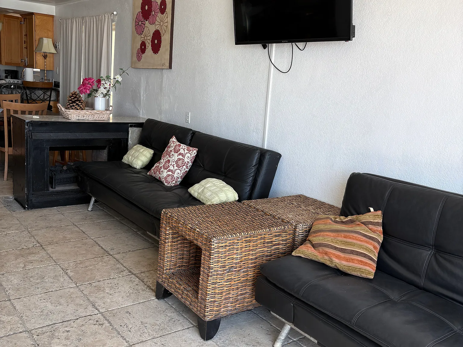 4 bed, 2000 sqft, $16,500 — Photo 4