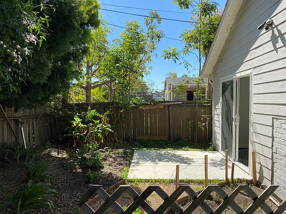 2nd image of 3055 Calle Rosales #2