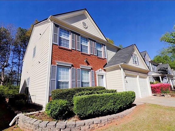 3rd image of 2815 Priestcliff Dr SE