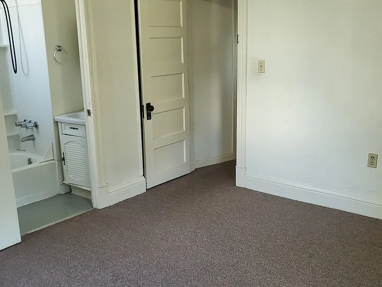 160 Main St #3 — Photo 19