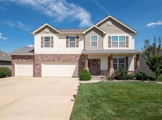 1448 Winchester Grove Ct, O Fallon, IL 62269