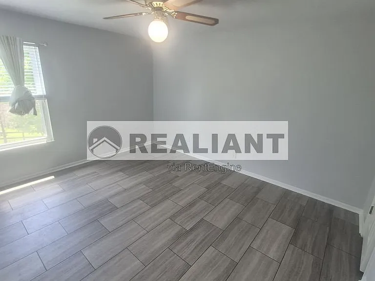 1725 Promontory Dr — Photo 15