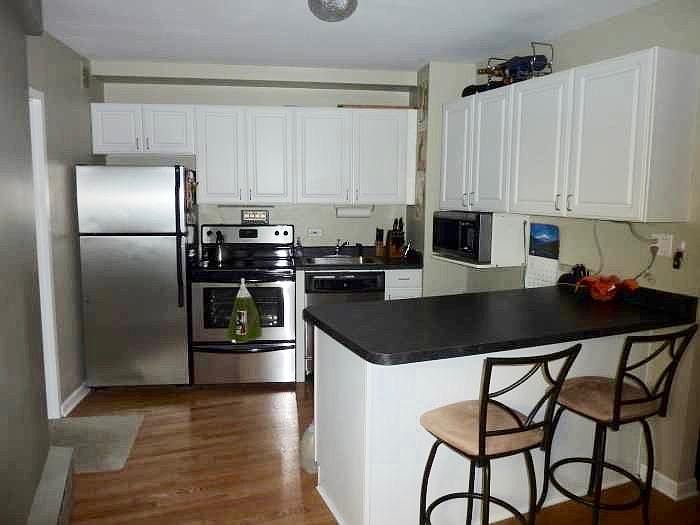 1st image of 3410 N Lake Shore Dr APT 4G