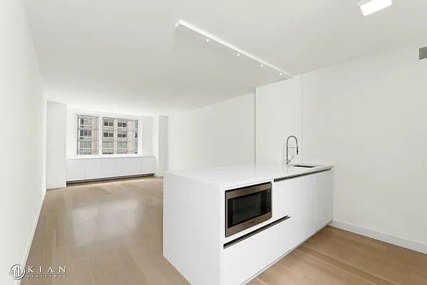 Rented by Kian Realty | media 9