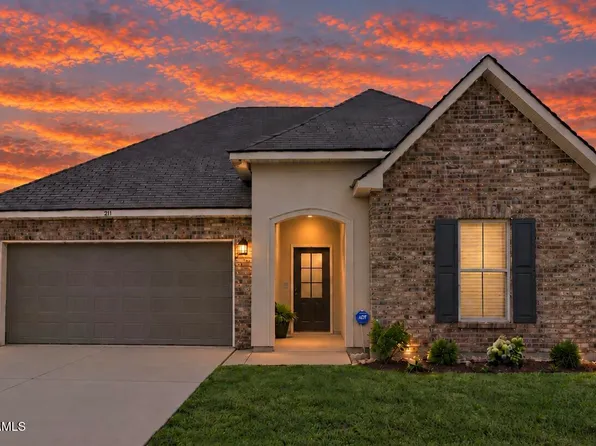 211 Saint Faith St, Youngsville, LA 70592