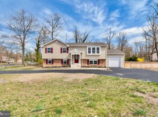 20 S Grove St, Sicklerville, NJ 08081