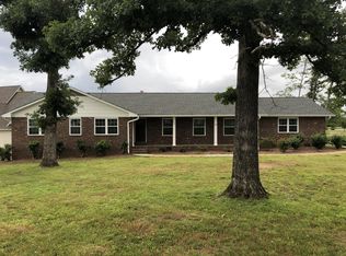 2200 Launcelot Rd, Chattanooga, TN 37421