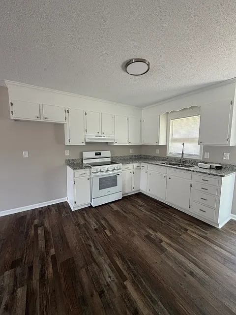 1192-1 & 2 Briggstown Rd #1192