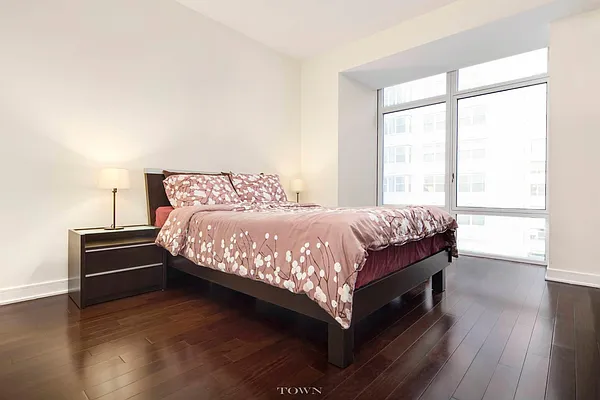 Rented by Town Residential | media 30