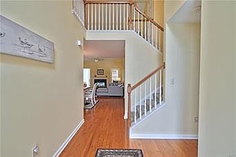 2nd image of 1256 Lindenwood Ln