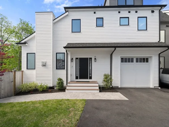 9 Johnson Pl #9, Auburndale, MA 02466