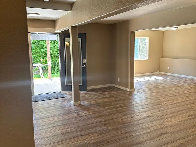 1400 W 47th Ave — Photo 11