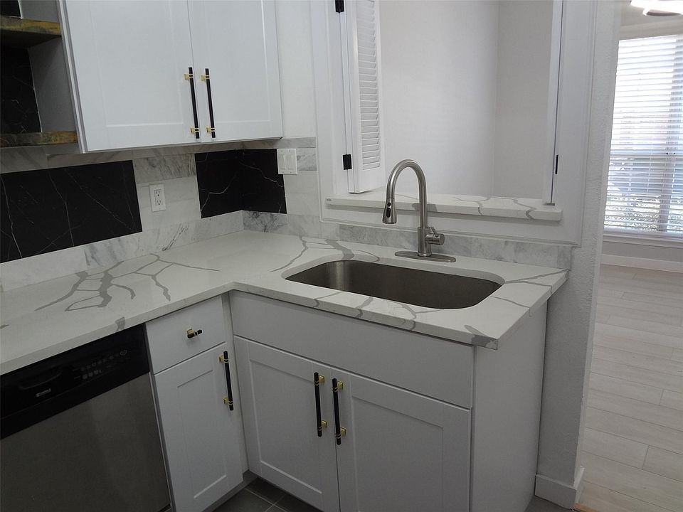 Farm sink and pass through bar