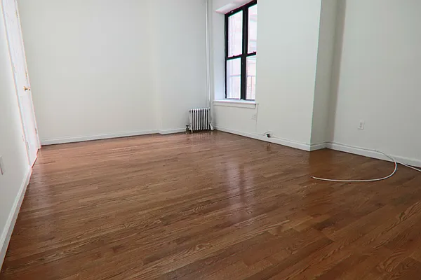 Rented by PMG Real Estate  | media 5
