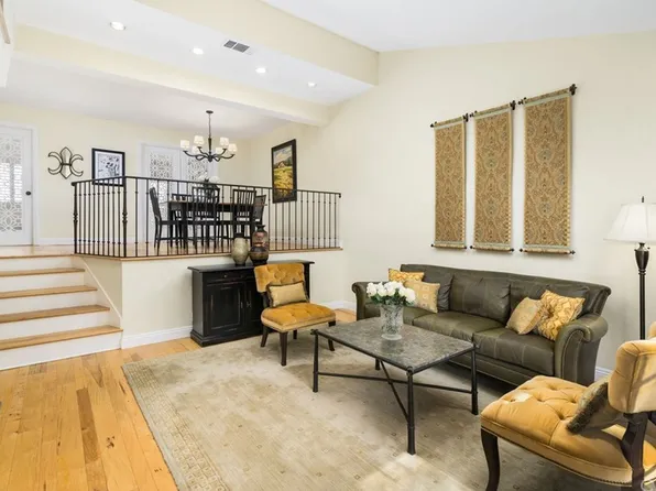 4 Stardust #11, Irvine, CA 92603