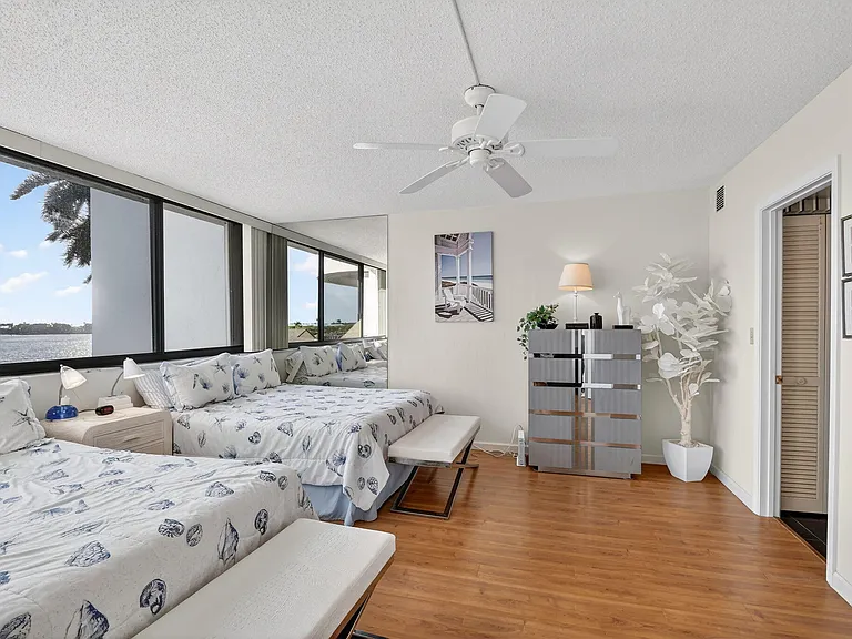 8200 Lakeshore Dr #507 — Photo 39