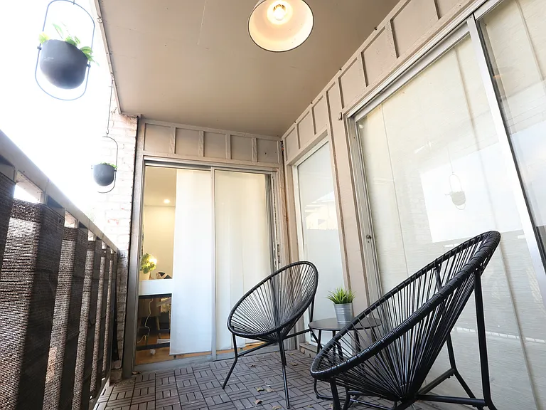 Summit St — Photo 17