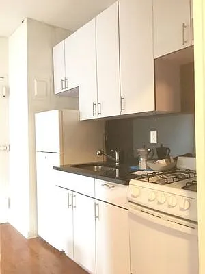 Rented by Warren T Real Estate Corp. | media 17