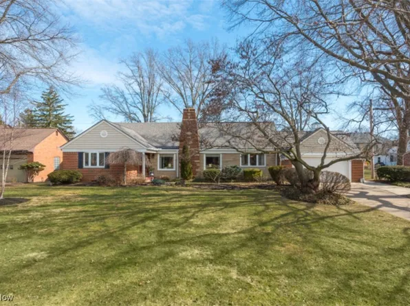 3829 Carol Blvd, Rocky River, OH 44116