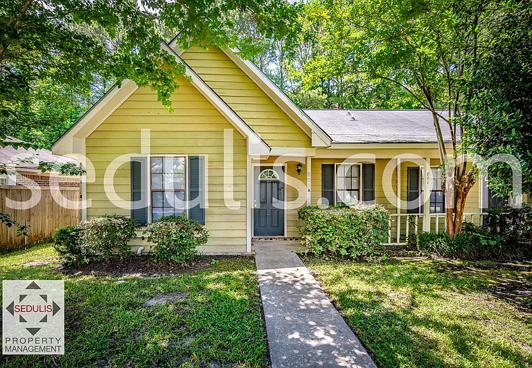 801 Temple Rd #A — Photo 1