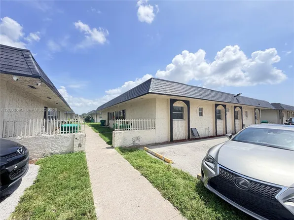 5307 NW 23rd St #176, Fort Lauderdale, FL 33313