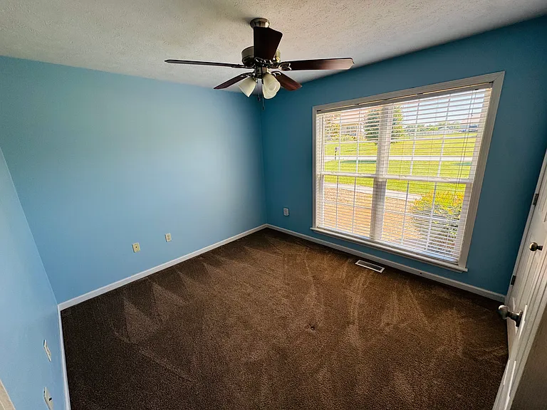 6832 Greenbrook Dr — Photo 17