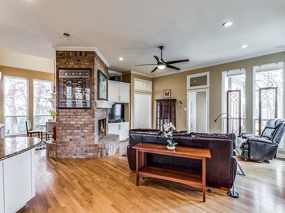 4th image of 6003 Driftwood Ct