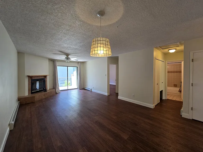 1300 Iris St #205 — Photo 1