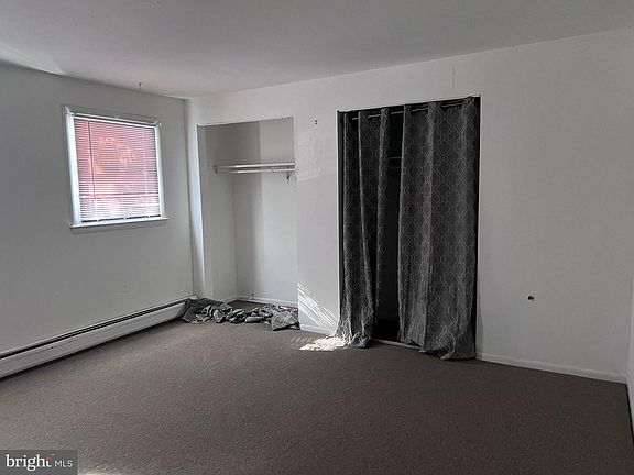 5th image of 320 Company St
