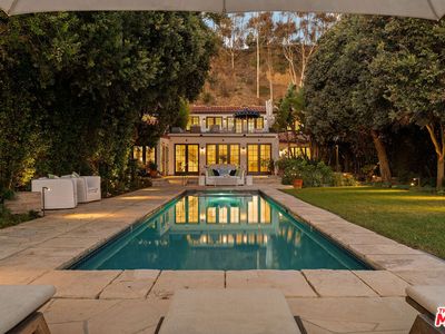 705 Palisades Beach Rd, Santa Monica, CA, 90402