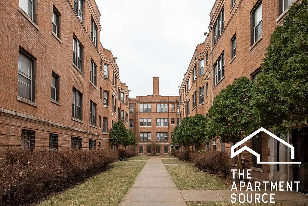 1369 West Estes Avenue #1J — Photo 4