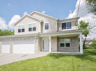 3538 Greenwood Ave, Gurnee, IL 60031